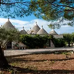 Trullo Dimora Della Valle 4* Locorotondo