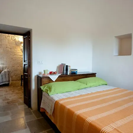 Trullo Dimora Della Valle Pensión 4*